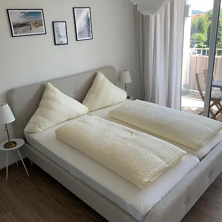 Ferienwohnung Rosengarten In 테트낭